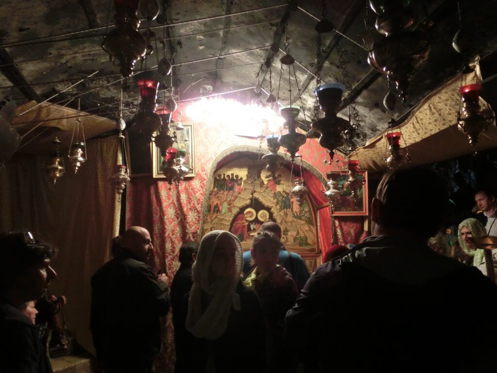 聖誕教会の地下洞窟の祭壇。